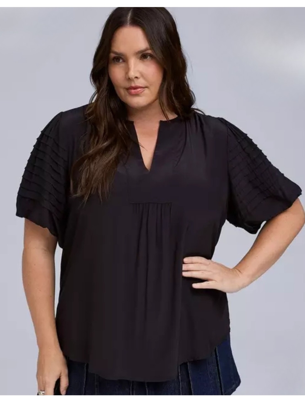 NEW Torrid 5 Belle Isle Black V-Neck Pintuck Sleeve Top 3935-CX